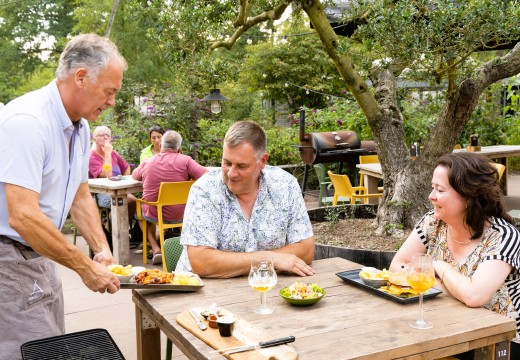 Terras Brasserie zomer.jpg